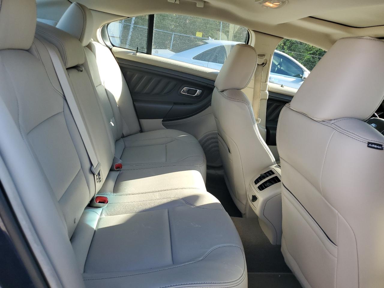 2011 Ford Taurus Sel VIN: 1FAHP2EW5BG125129 Lot: 83967165