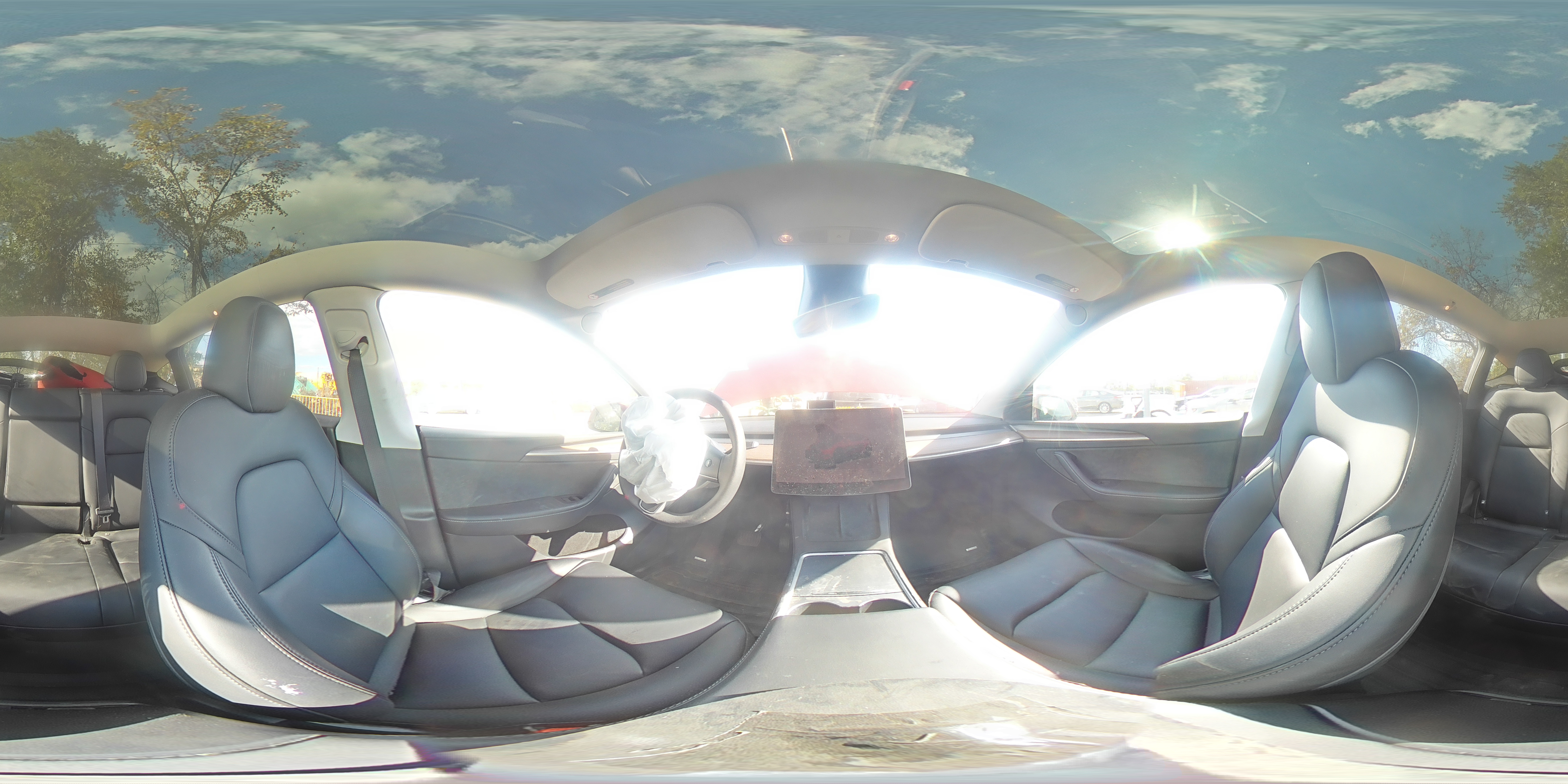 2024 Tesla Model Y VIN: 7SAYGDEEXRF198856 Lot: 90232255