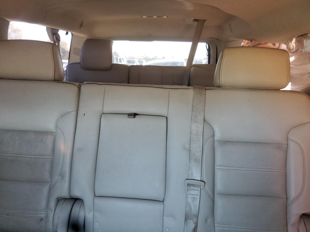 2016 GMC Yukon Xl Denali VIN: 1GKS2HKJ5GR321632 Lot: 90835395