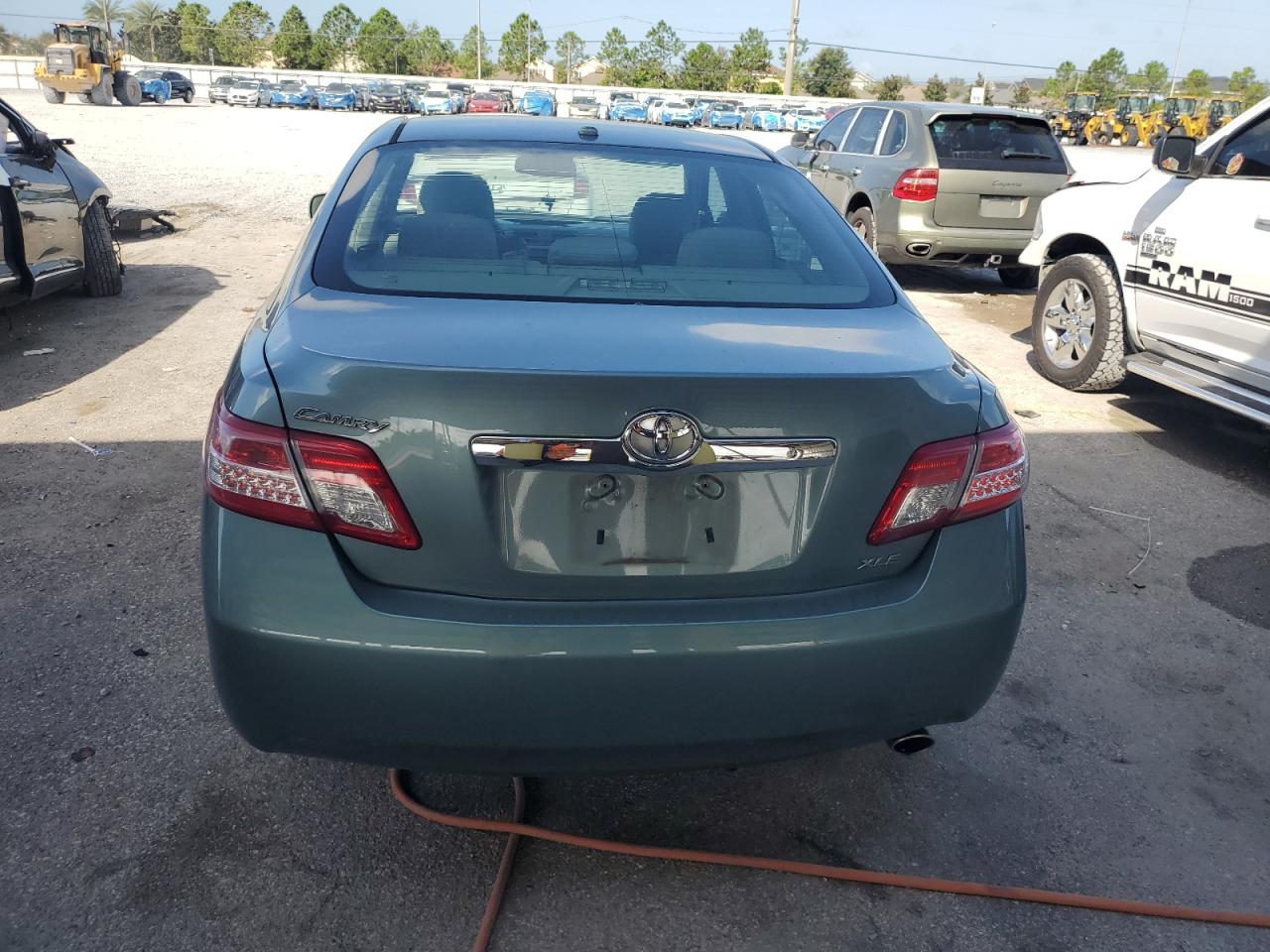 2011 Toyota Camry Base VIN: 4T1BF3EK5BU749158 Lot: 84907745