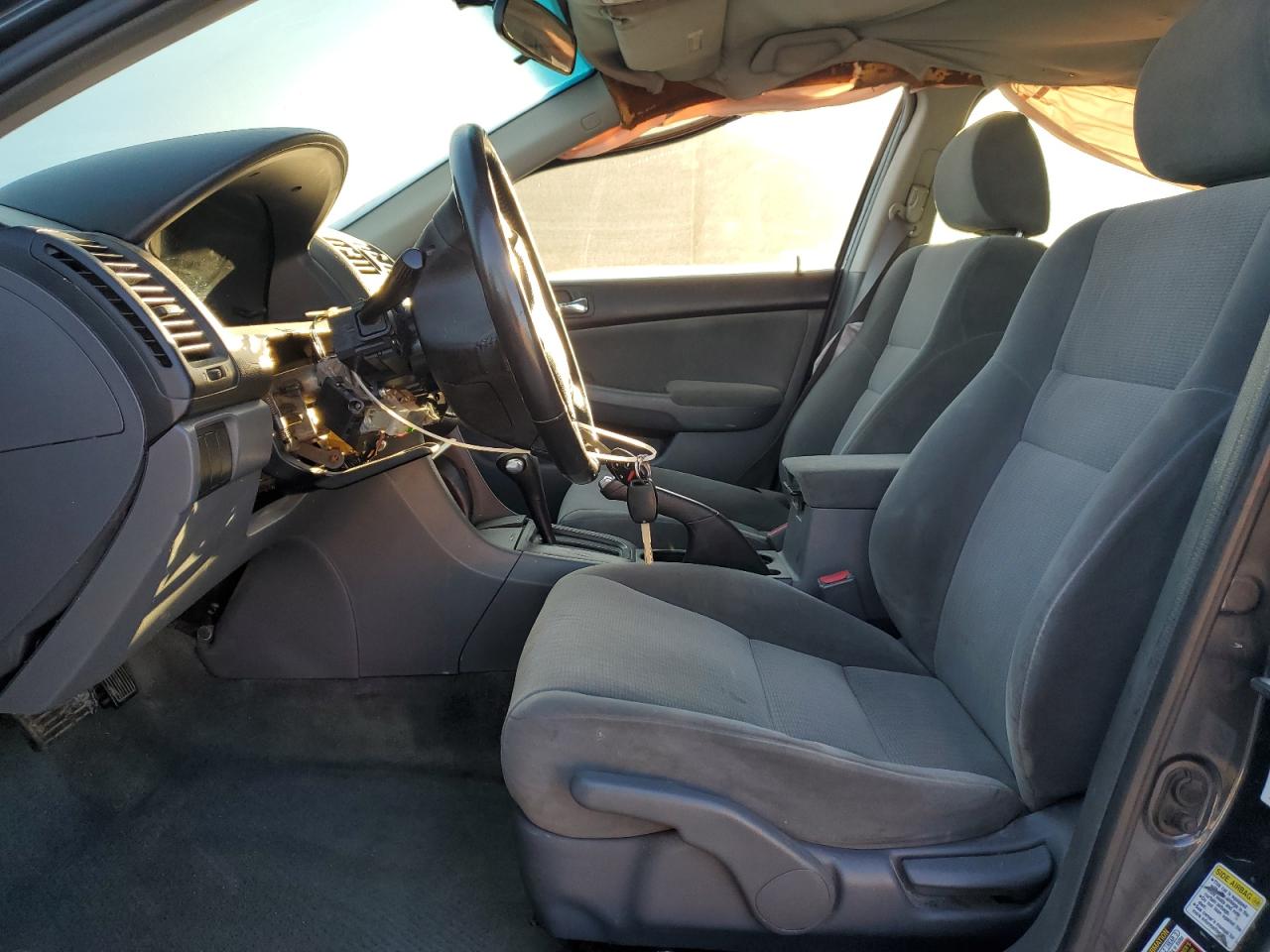 2005 Honda Accord Lx VIN: 1HGCM56445A123151 Lot: 85367015