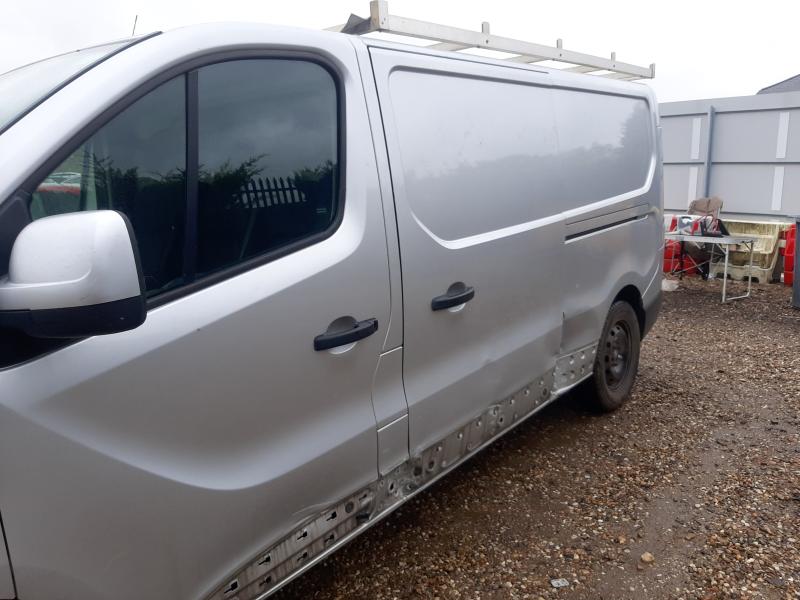 2017 RENAULT TRAFIC LL29 ENERGY DCI 125 SPORT NAV VAN