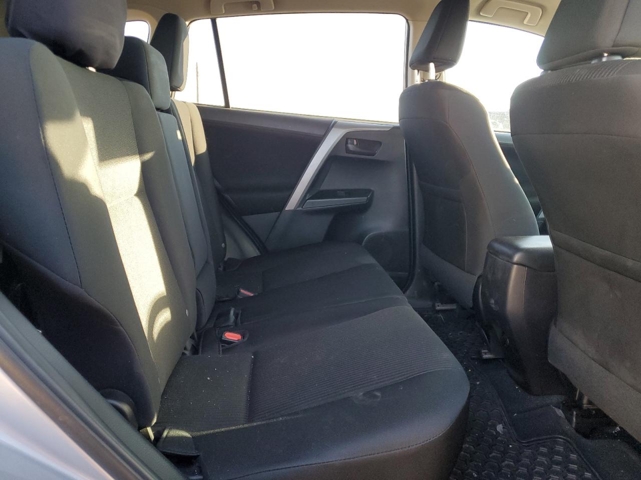 2017 Toyota Rav4 Le VIN: 2T3BFREV0HW617874 Lot: 84994705