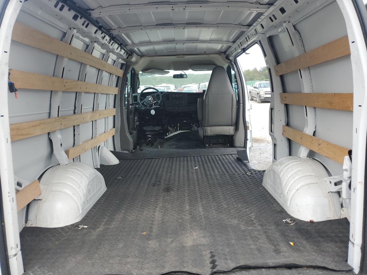 2023 Chevrolet Express G2500 VIN: 1GCWGAFP0P1230173 Lot: 84646475