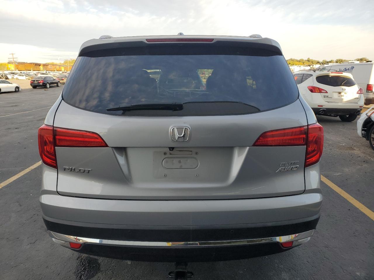 2016 Honda Pilot Elite VIN: 5FNYF6H03GB016861 Lot: 85923265
