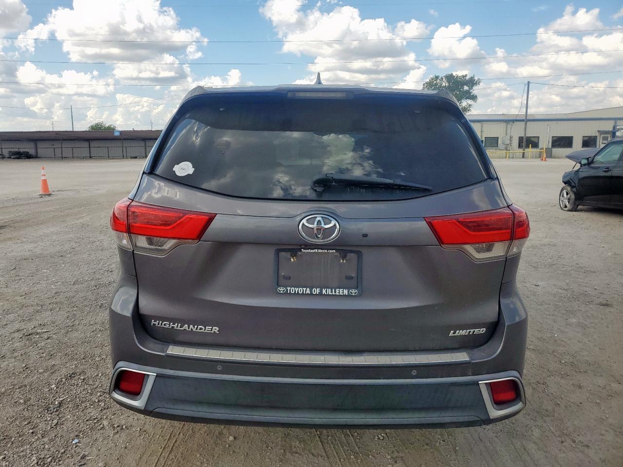 2017 Toyota Highlander Limited VIN: 5TDYZRFH6HS197467 Lot: 85275625