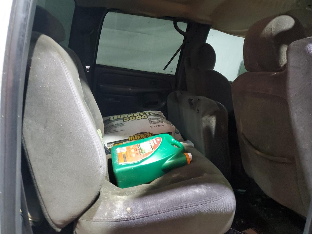 2000 GMC Sierra K2500 Heavy Duty VIN: 1GTHK23U44F207517 Lot: 85748835