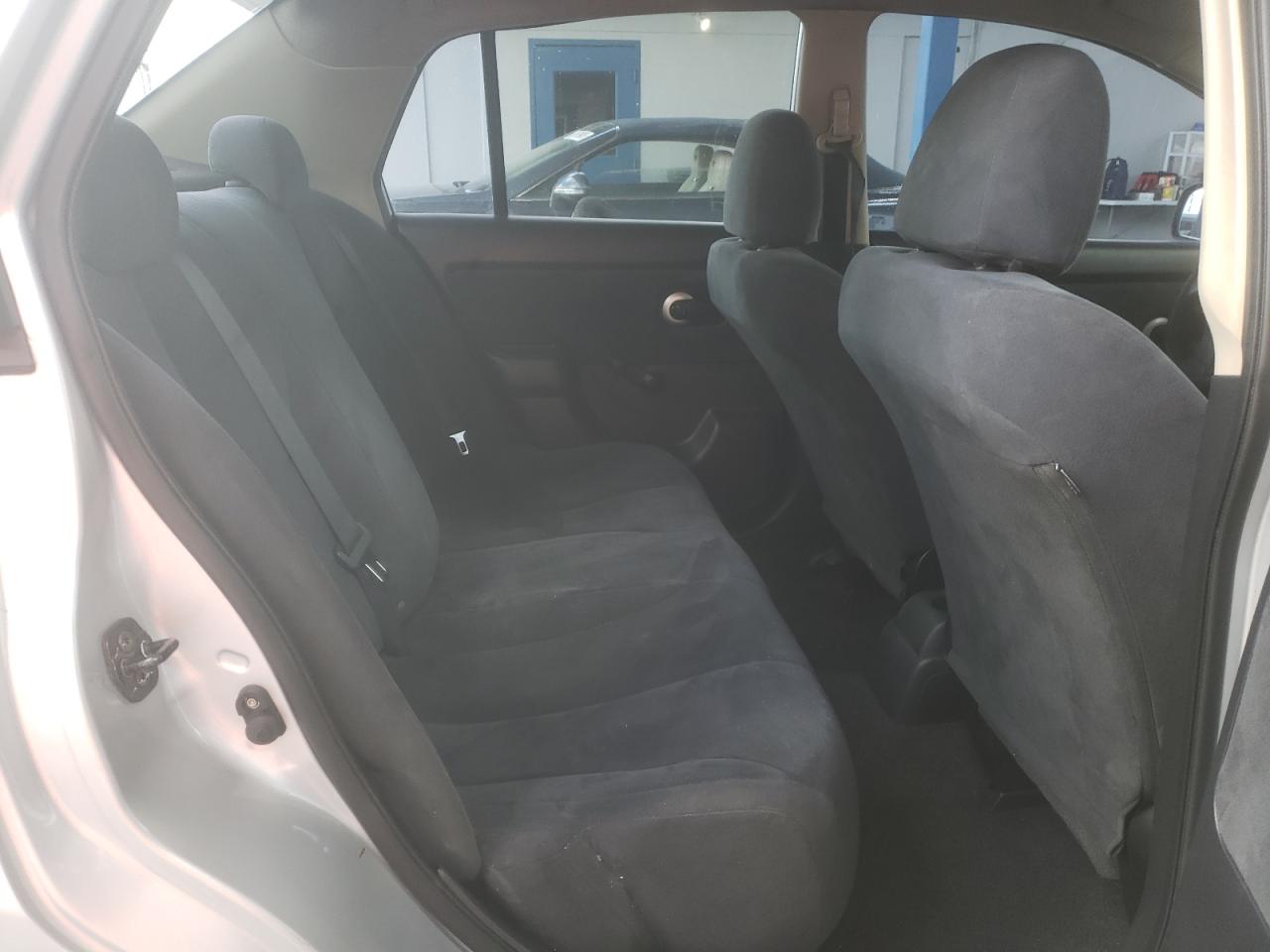 2011 Nissan Versa S VIN: 3N1CC1AP2BL382319 Lot: 85595825