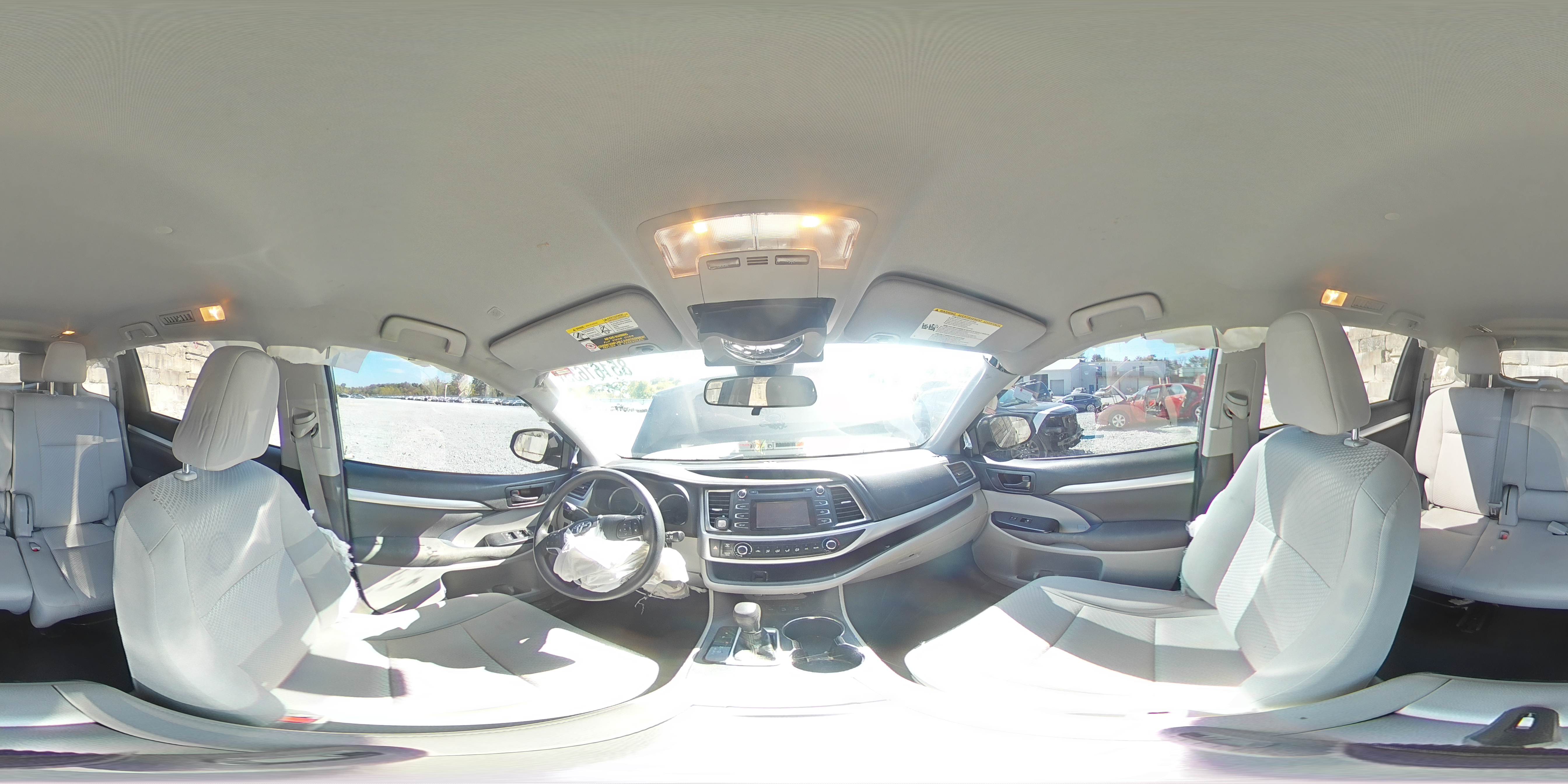 2018 Toyota Highlander Le VIN: 5TDBZRFH6JS875677 Lot: 85161635