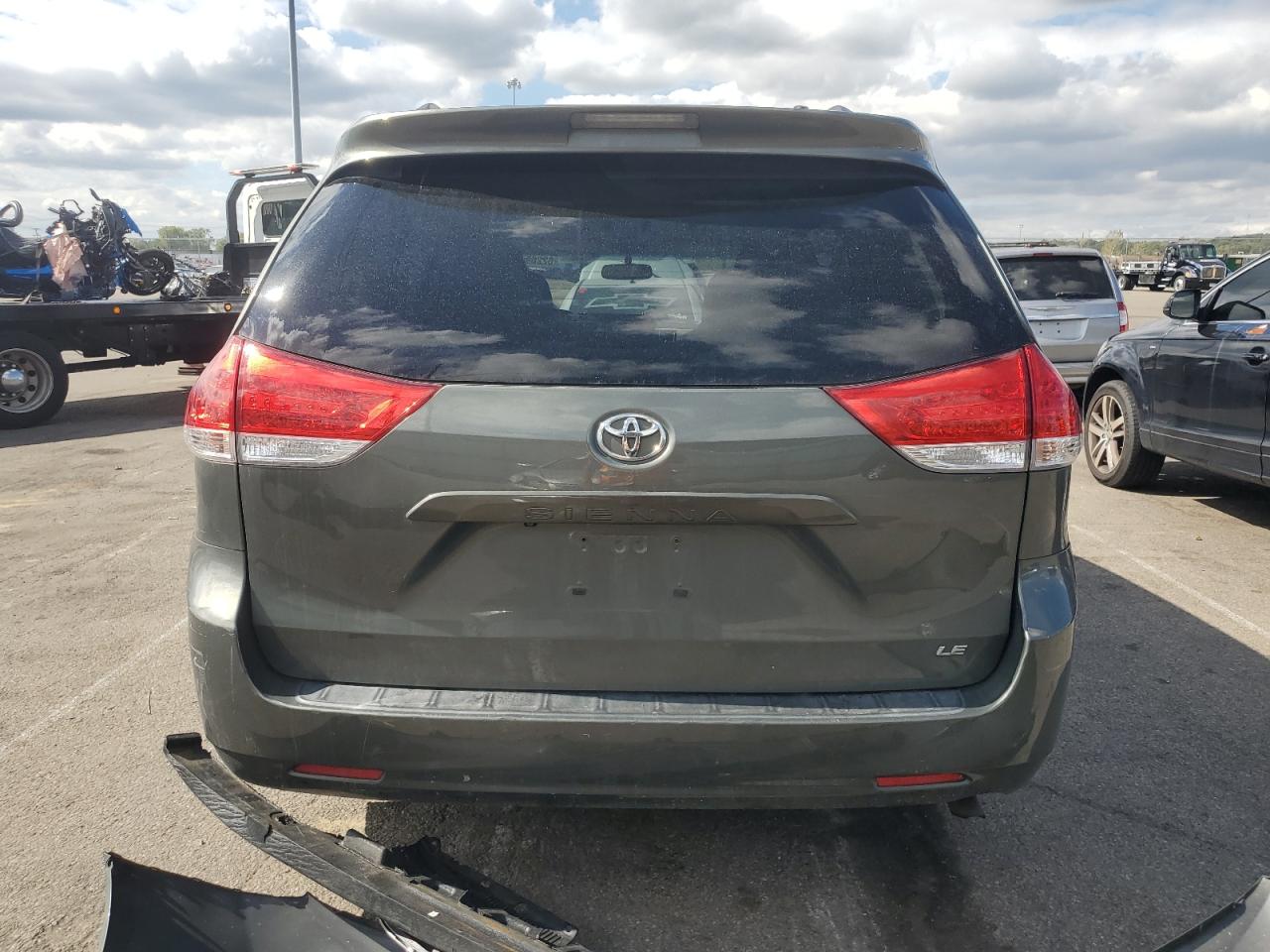 2014 Toyota Sienna Le VIN: 5TDKK3DC3ES479687 Lot: 82269765