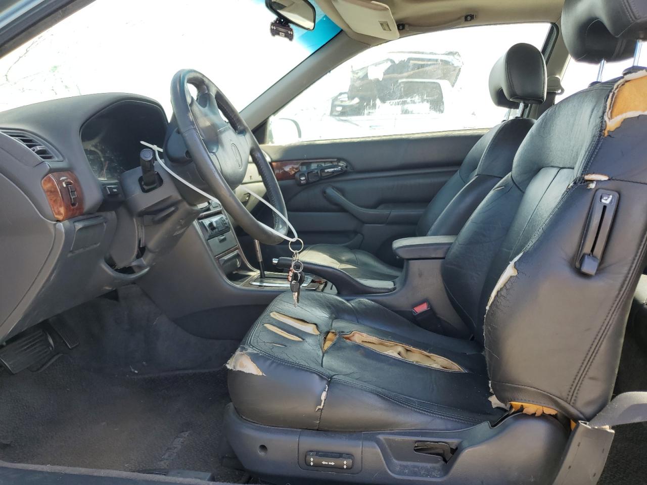 1998 Acura 2.3Cl VIN: 19UYA325XWL010120 Lot: 82361445