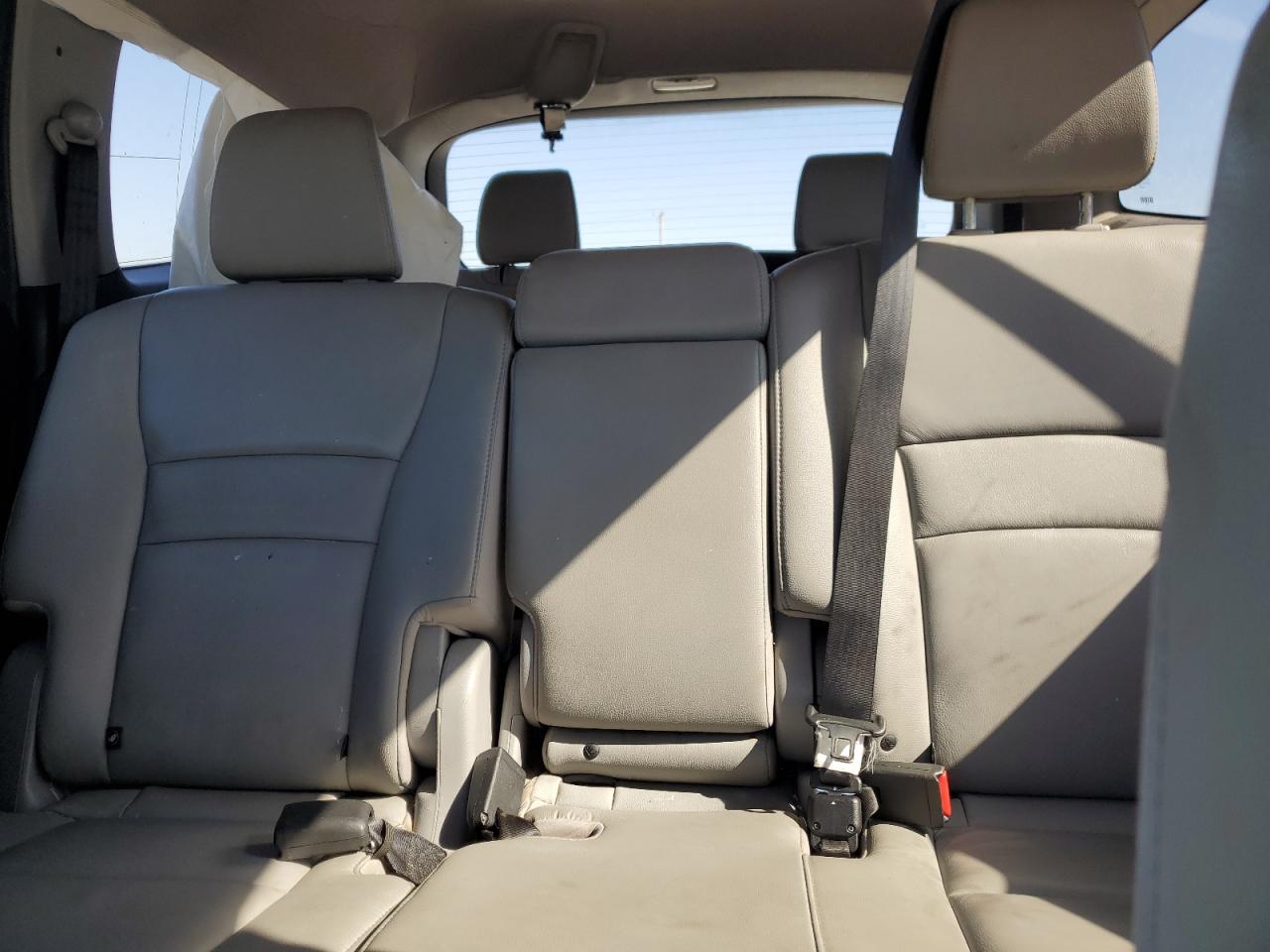 2016 Honda Pilot Exl VIN: 5FNYF6H57GB017328 Lot: 84071485