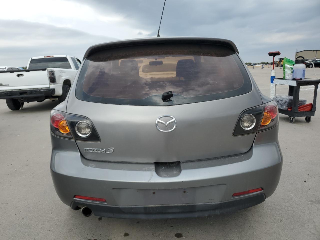 2004 Mazda 3 Hatchback VIN: JM1BK143241164945 Lot: 87311825
