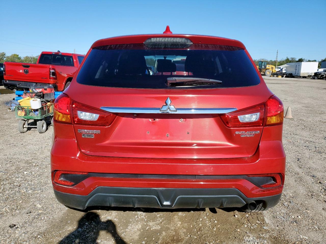2018 Mitsubishi Outlander Sport Es VIN: JA4AP3AU4JU013129 Lot: 90136385