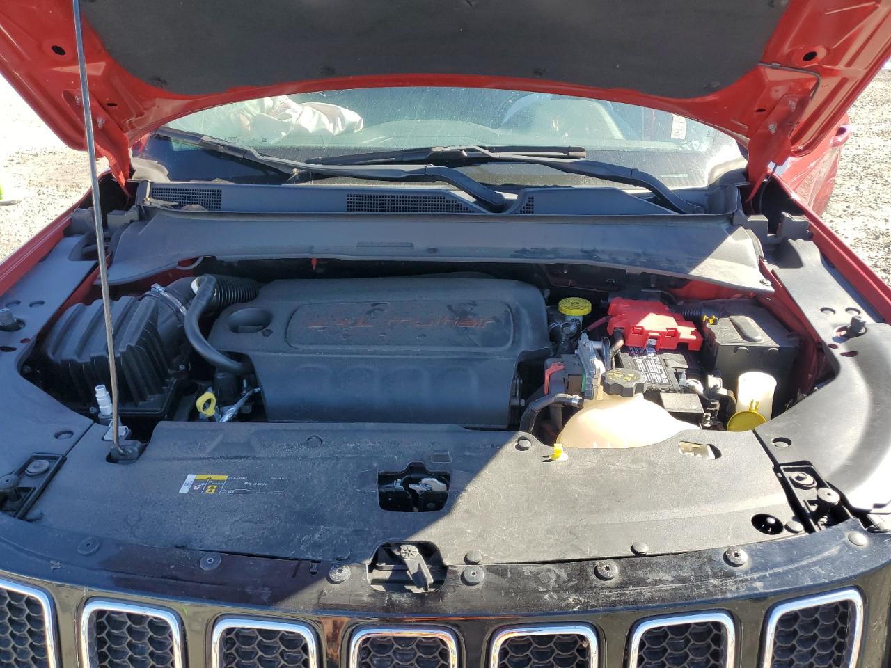 2019 Jeep Compass Latitude VIN: 3C4NJDBB9KT792325 Lot: 90501345