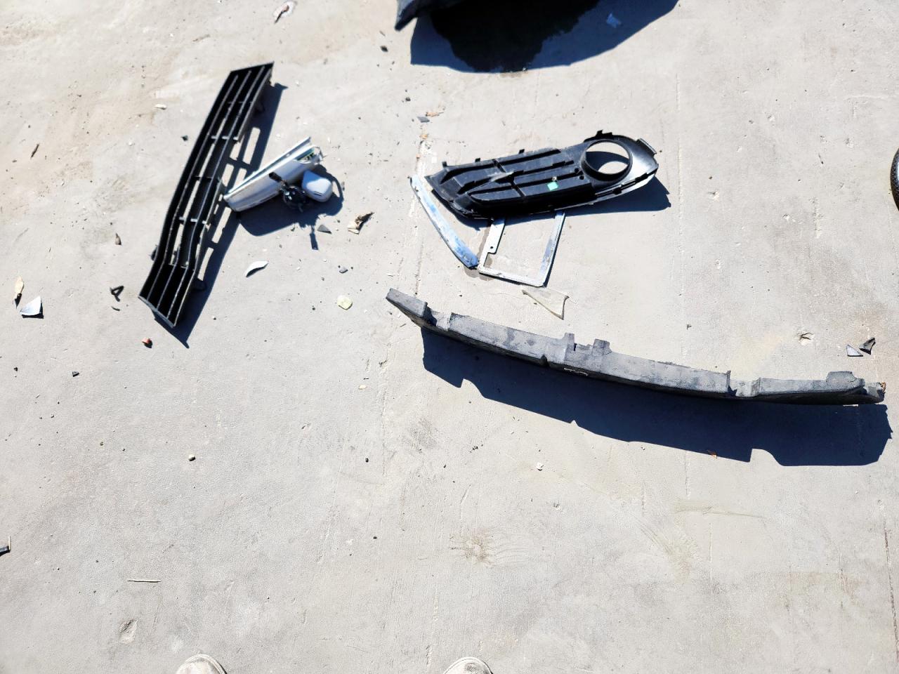 2011 Audi A4 Premium Plus VIN: WAUEFAFL6BN045880 Lot: 86098225