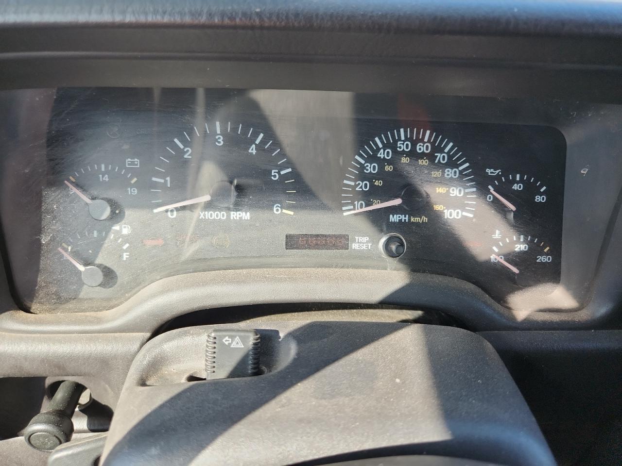 2000 Jeep Cherokee Sport VIN: 1J4FF48SXYL192649 Lot: 87489755