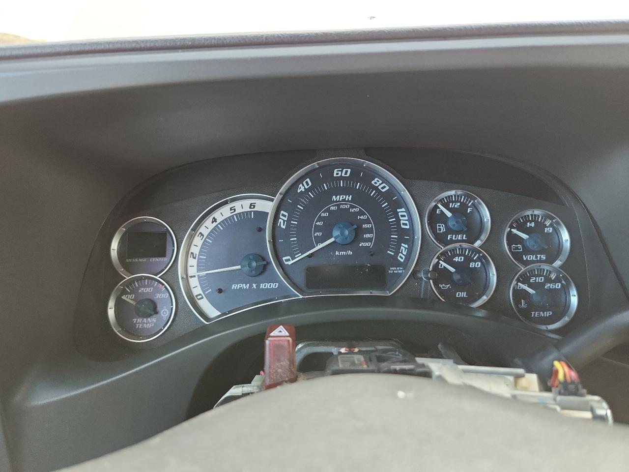 2002 Cadillac Escalade Luxury VIN: 1GYEK63N02R166148 Lot: 90056235