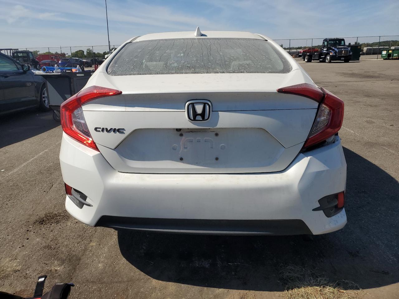 2017 Honda Civic Ex VIN: 19XFC2F70HE077388 Lot: 81931435