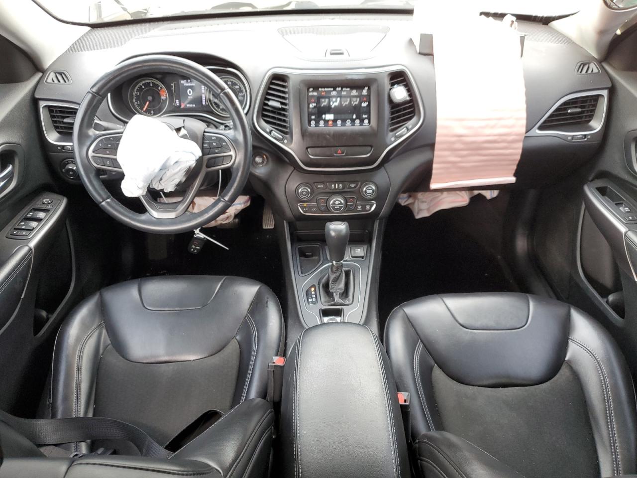 2019 Jeep Cherokee Latitude Plus VIN: 1C4PJLLB7KD223433 Lot: 90227025