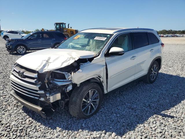  TOYOTA HIGHLANDER 2019 Белы