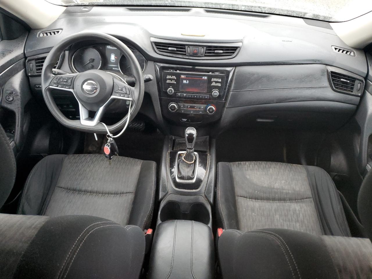 2017 Nissan Rogue S VIN: JN8AT2MV7HW261894 Lot: 85844495