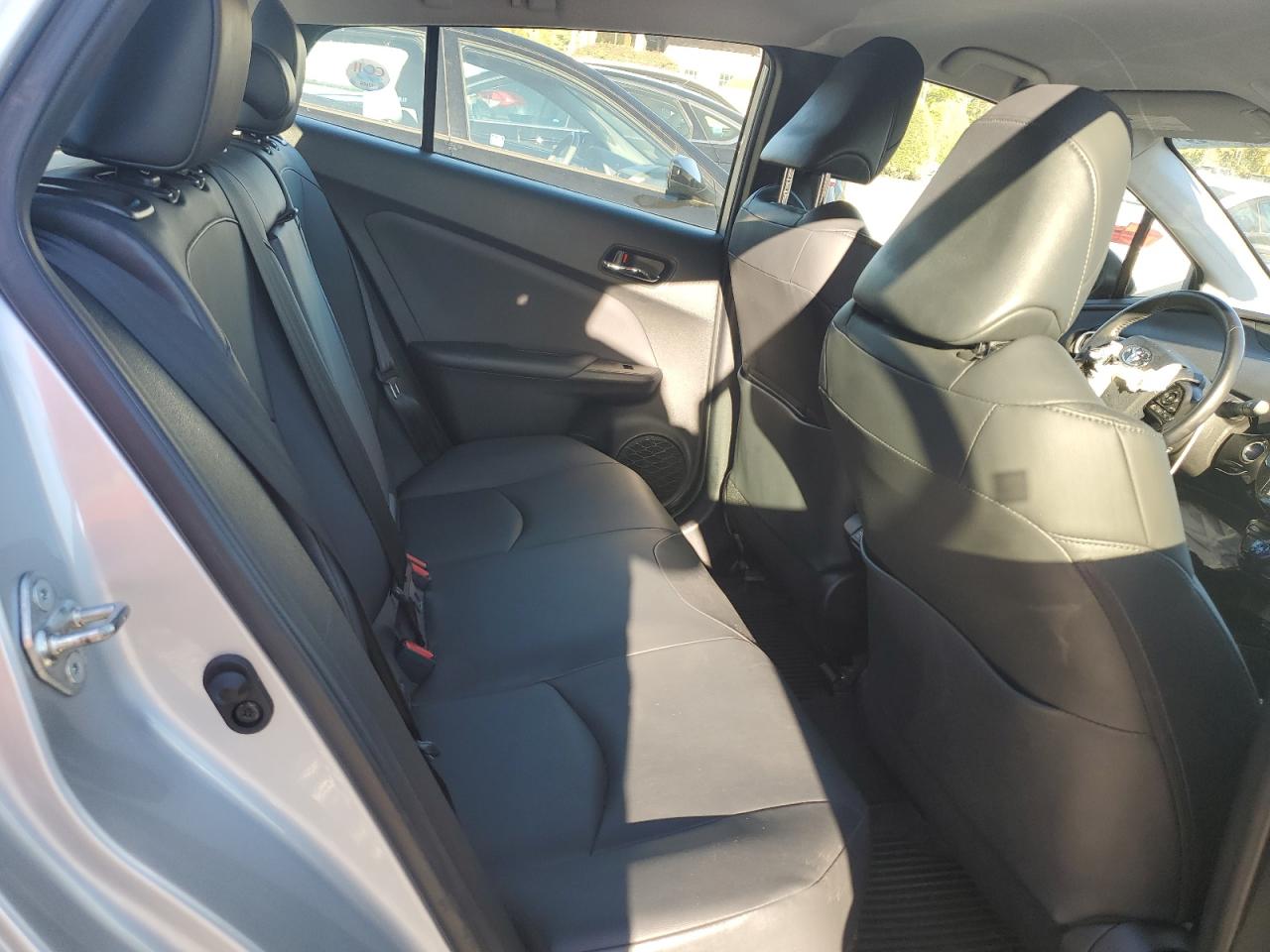 2022 Toyota Prius Le VIN: JTDL9MFU2N3037657 Lot: 86090935