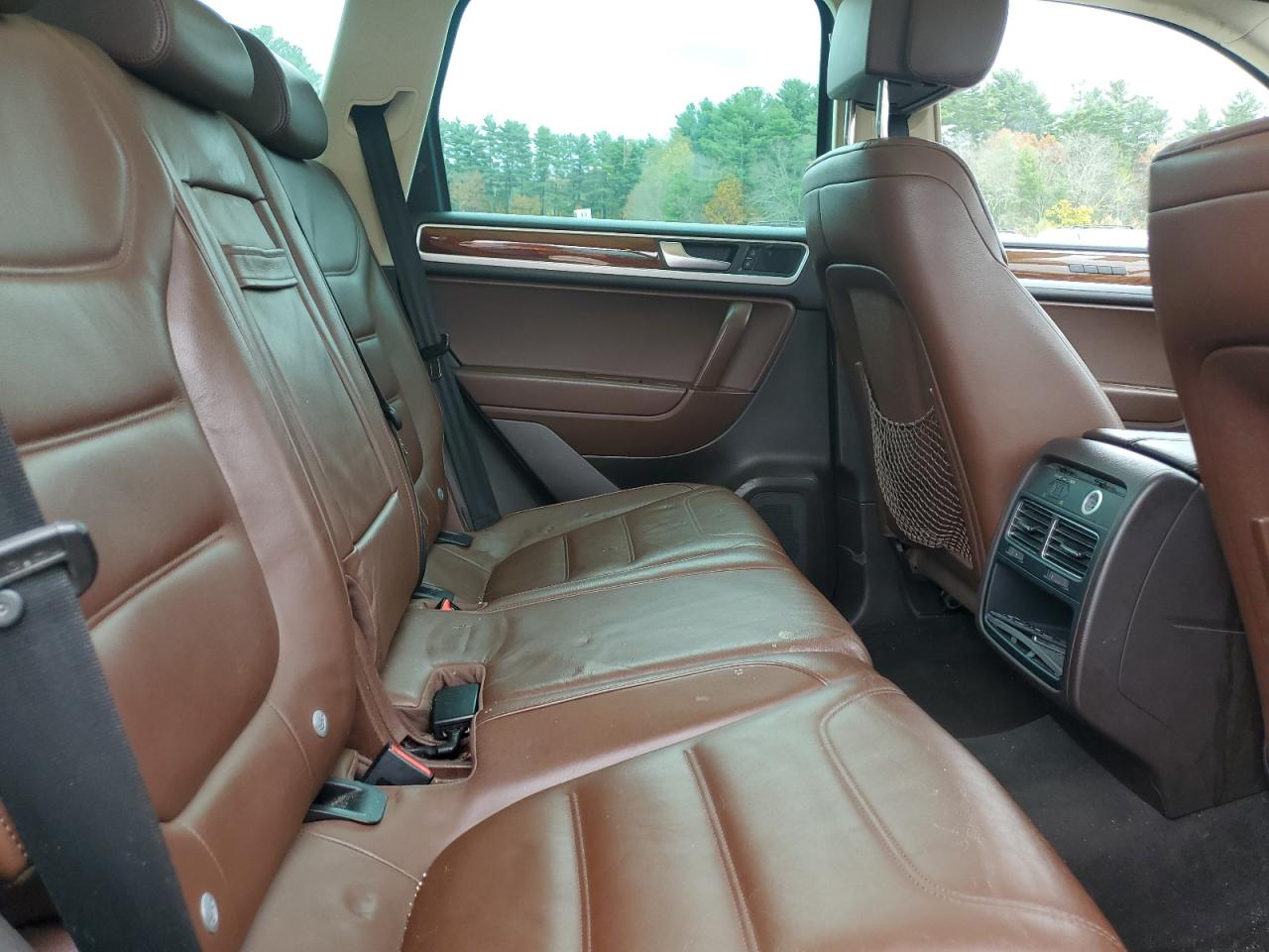 2011 Volkswagen Touareg V6 VIN: WVGFF9BP9BD003476 Lot: 90568355