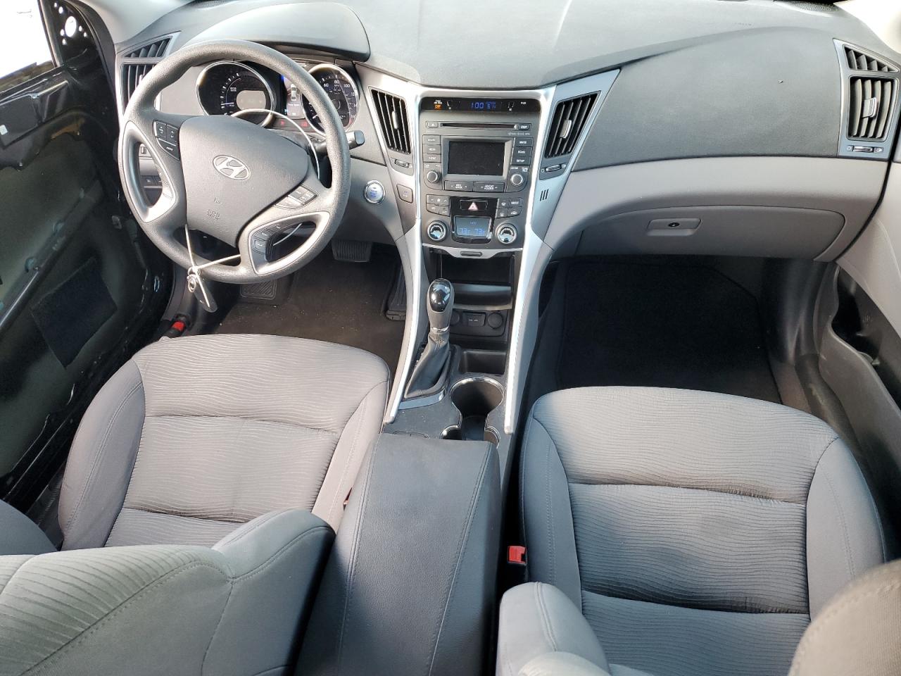 2015 Hyundai Sonata Hybrid VIN: KMHEC4A44FA137124 Lot: 82447735