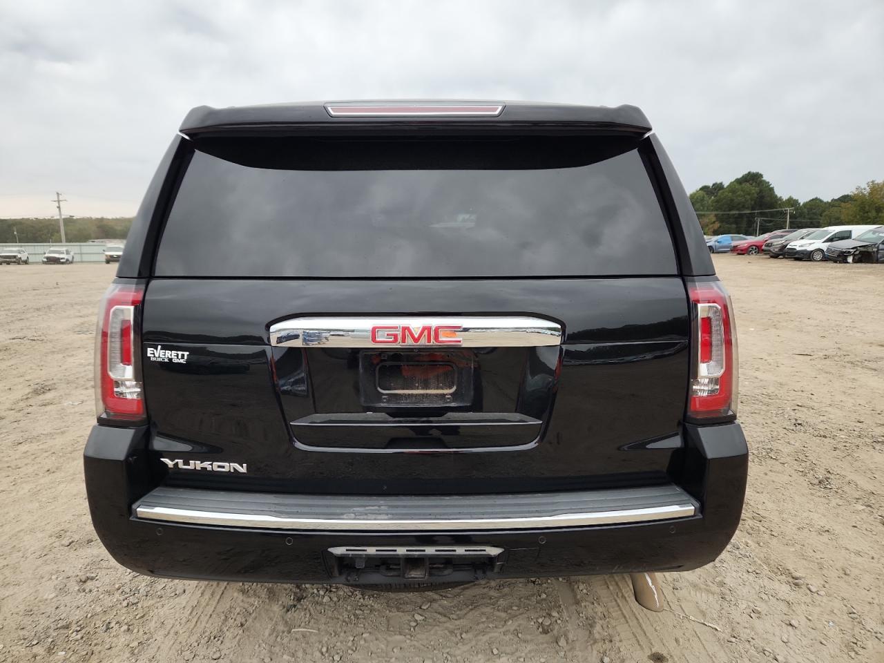 2019 GMC Yukon Denali VIN: 1GKS2CKJXKR397133 Lot: 89829895