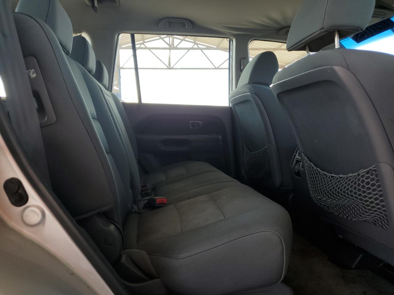 2006 Honda Pilot Lx VIN: 5FNYF18116B012124 Lot: 82311145