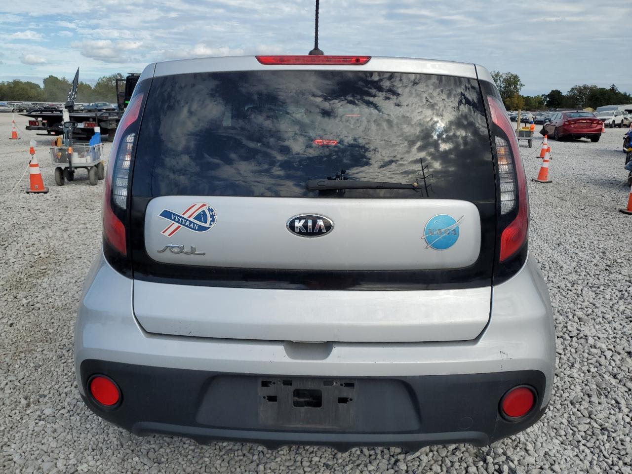2018 Kia Soul VIN: KNDJN2A23J7572688 Lot: 84915435