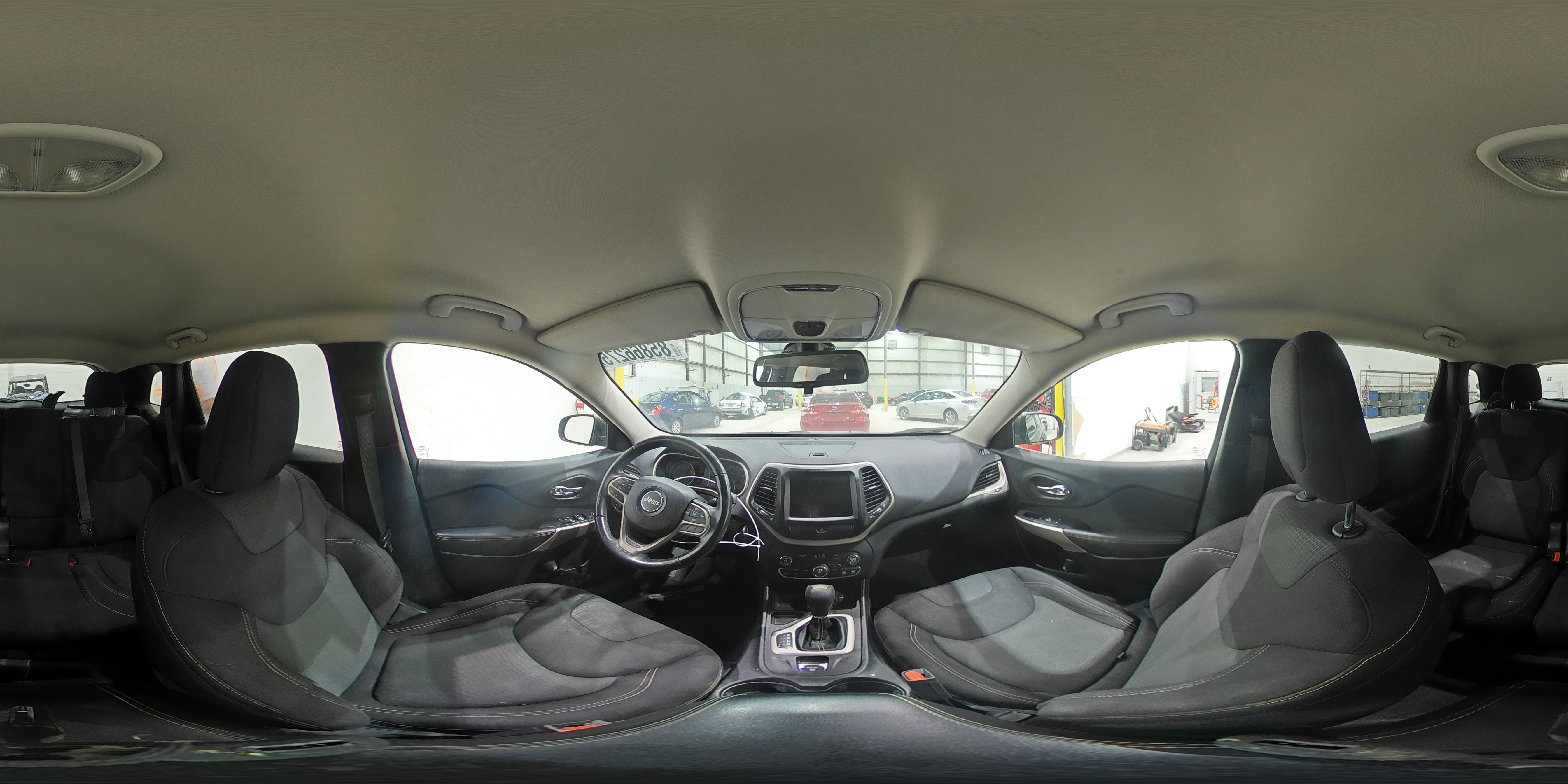 2017 Jeep Cherokee Latitude VIN: 1C4PJLCS1HW586002 Lot: 85866275