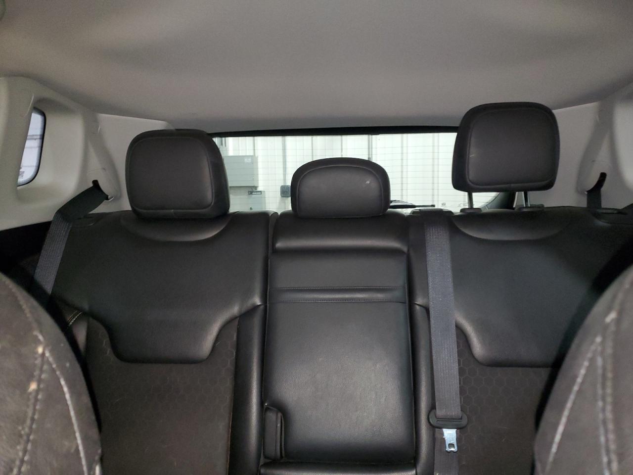 2018 Jeep Compass Latitude VIN: 3C4NJDBB4JT350261 Lot: 85734295