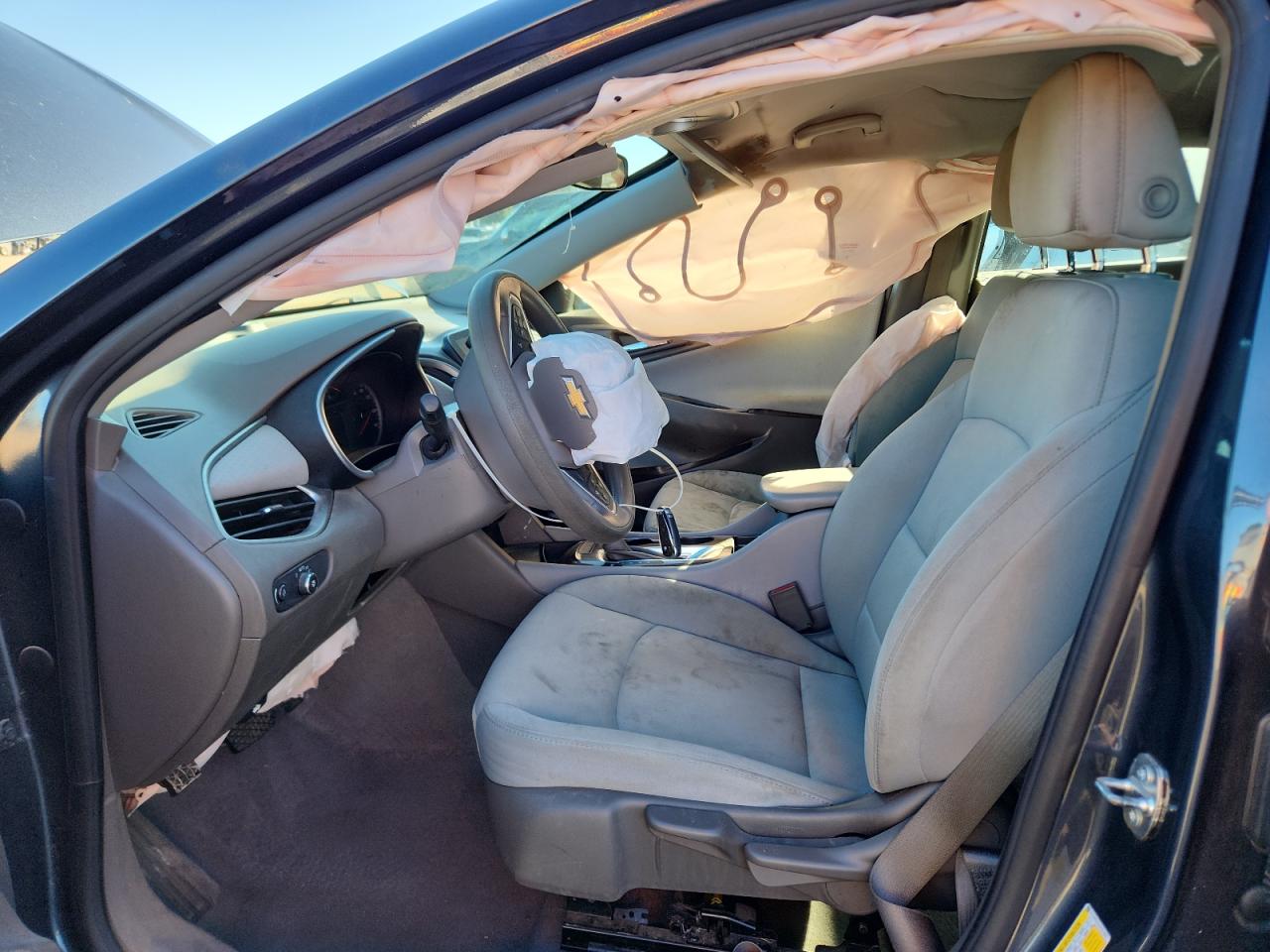 2020 Chevrolet Malibu Ls VIN: 1G1ZB5ST4LF021059 Lot: 82556335