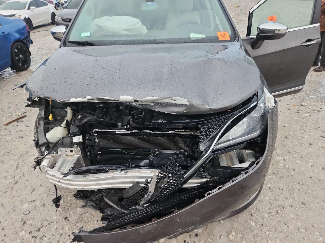 2017 Chrysler Pacifica Limited VIN: 2C4RC1GG8HR505003 Lot: 89449195