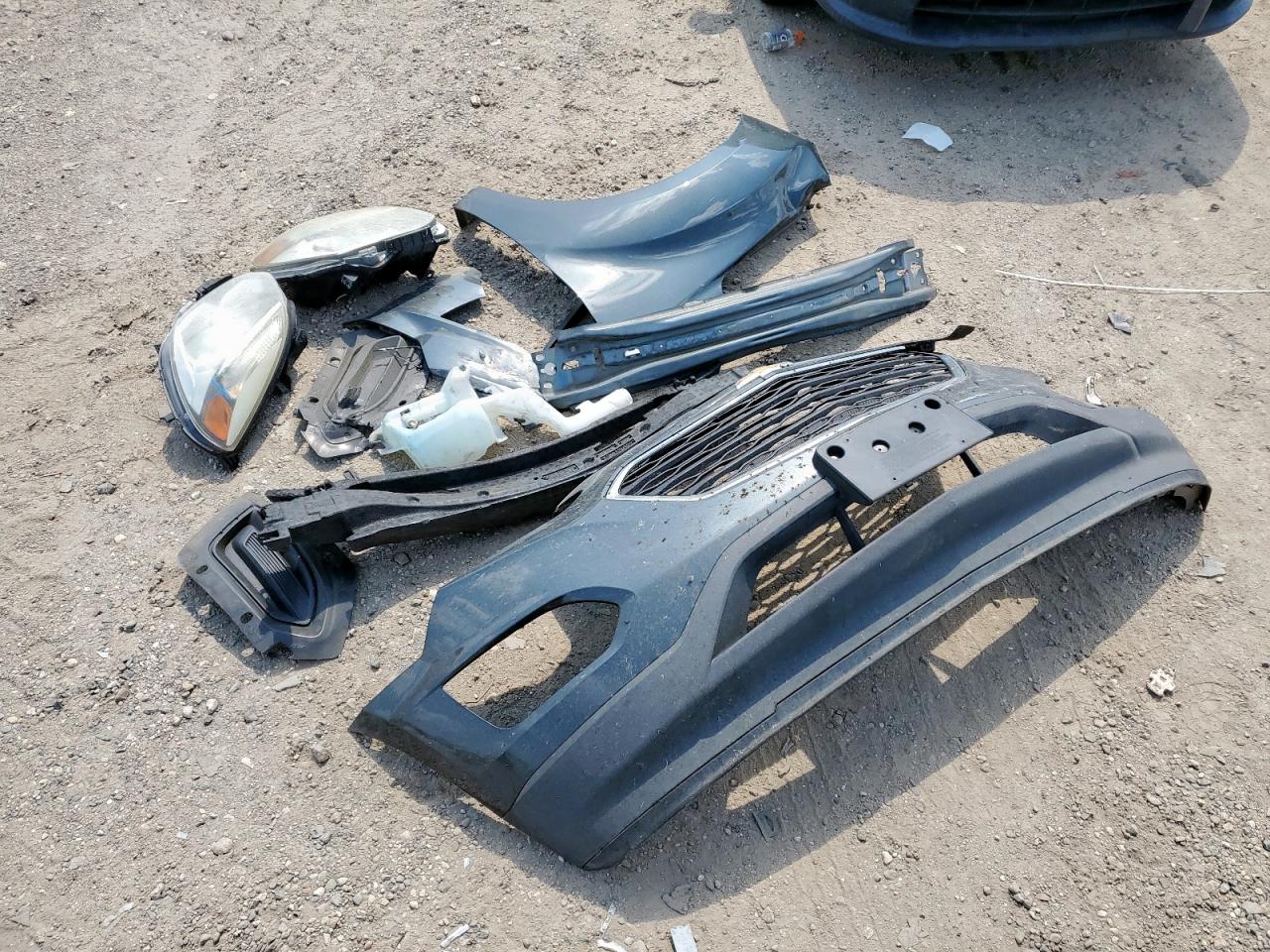 2017 Chevrolet Equinox Ls VIN: 2GNALBEK3H1561205 Lot: 81915665