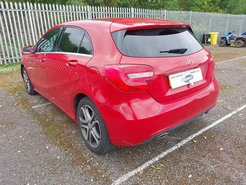 2013 MERCEDES-BENZ A180 BLUEEFFICIENCY SPORT 
