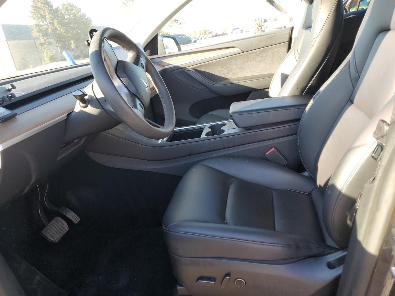 2023 Tesla Model Y VIN: 7SAYGDEE8PA128427 Lot: 84264955