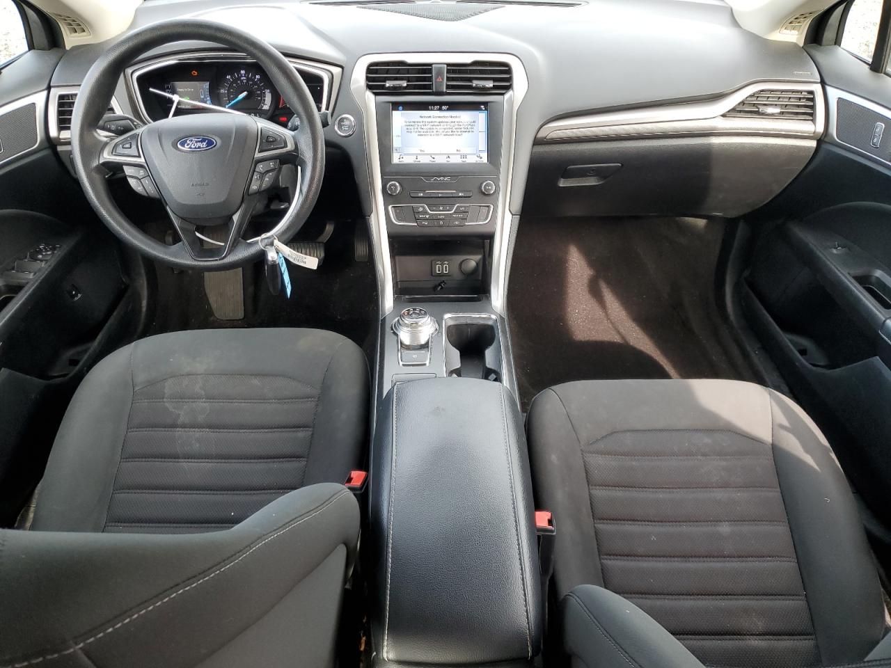 2019 Ford Fusion Se VIN: 3FA6P0LU1KR189240 Lot: 90704305