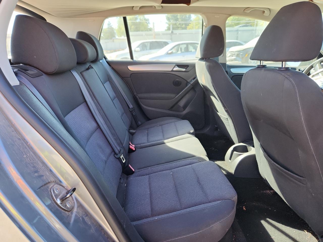 2011 Volkswagen Golf VIN: WVWDB7AJ2BW329925 Lot: 89714015