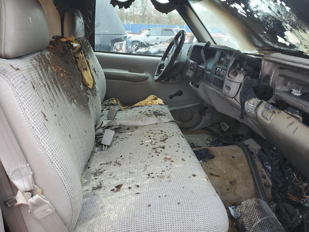 1998 GMC Sierra C2500 VIN: 1GTGC24R5WE518093 Lot: 85680215