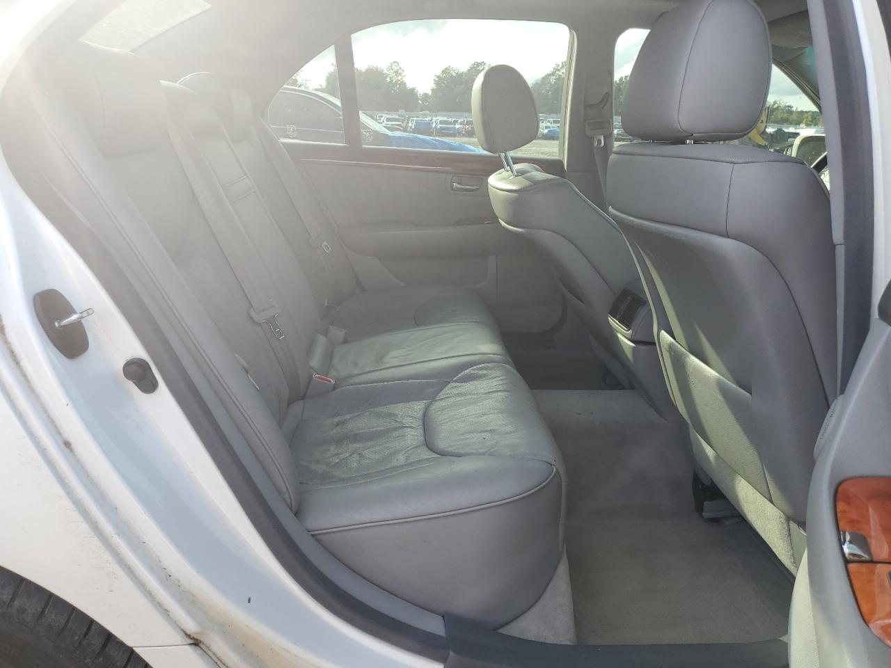 2004 Lexus Ls 430 VIN: JTHBN36F640172111 Lot: 90650875