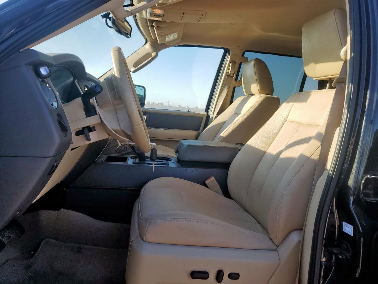 2011 Ford Expedition Xlt VIN: 1FMJU1H58BEF02593 Lot: 82413535