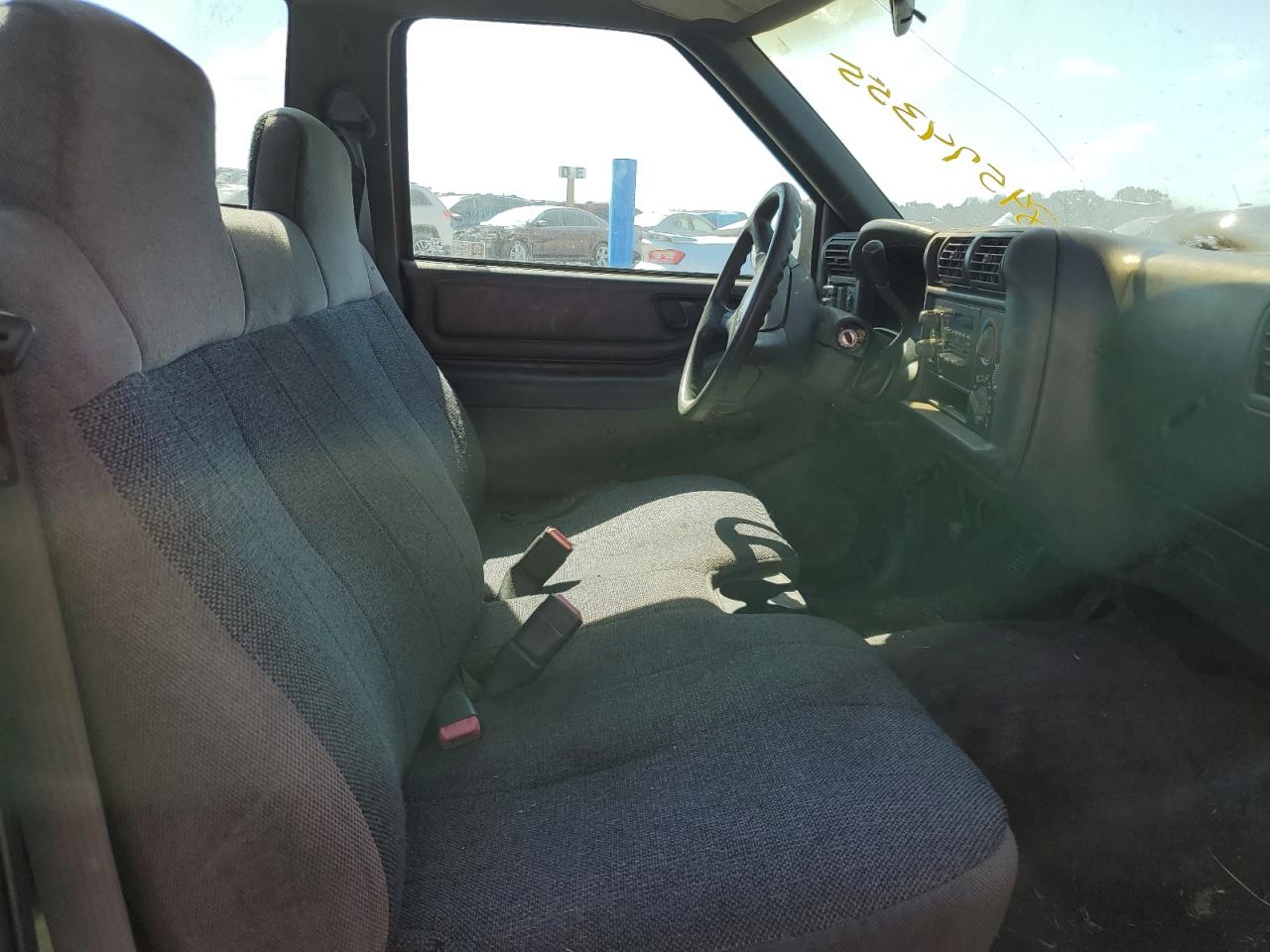 1997 GMC Sonoma VIN: 1GTCS14X0V8512273 Lot: 84574355