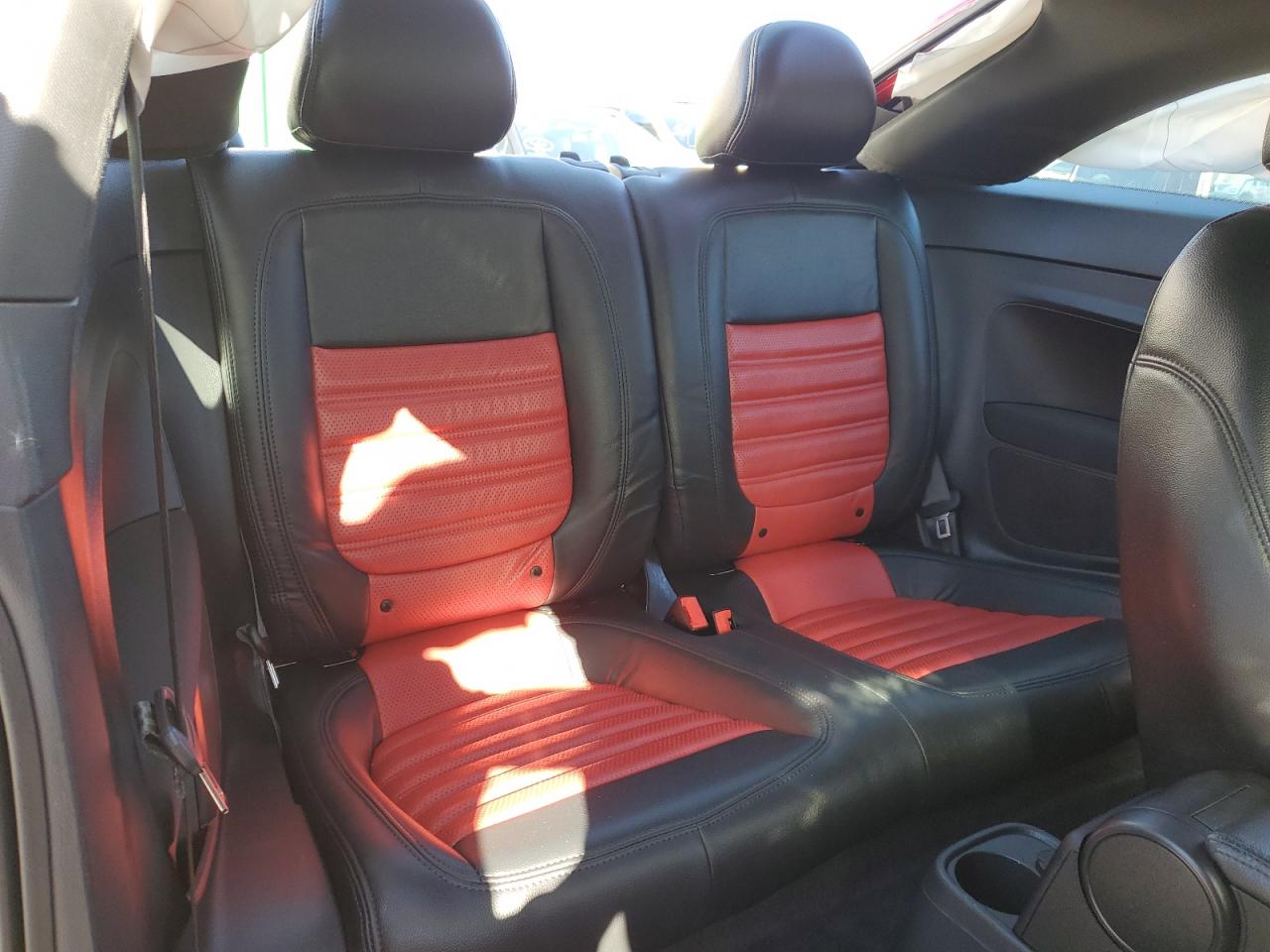 2019 Volkswagen Beetle S VIN: 3VWFD7AT8KM701494 Lot: 90336075