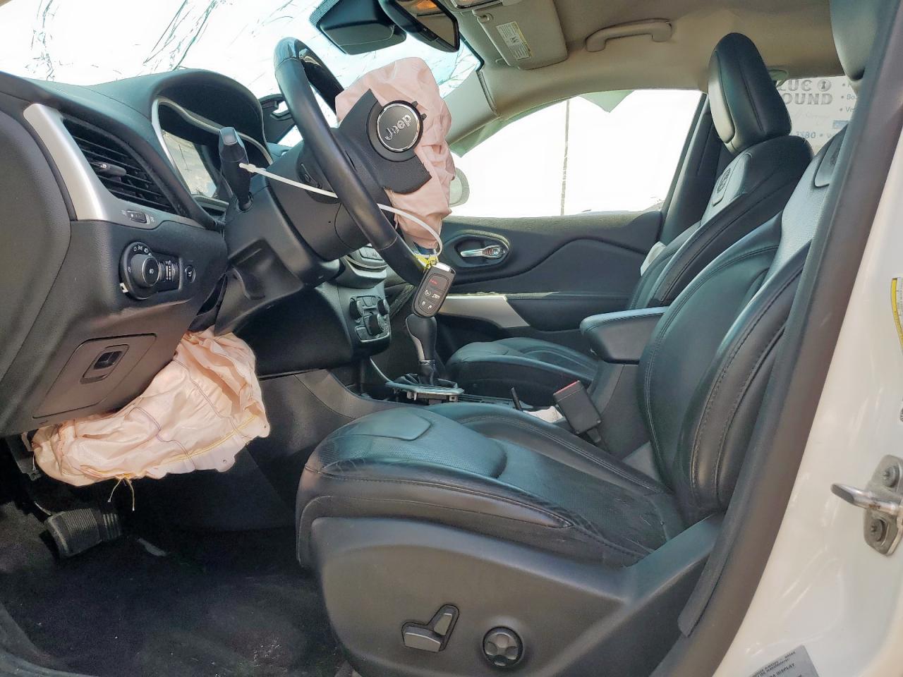 2017 Jeep Cherokee Overland VIN: 1C4PJLJS3HW617740 Lot: 71118565