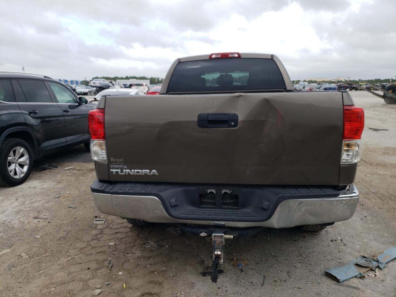 2011 Toyota Tundra Double Cab Sr5 VIN: 5TFRU5F1XBX024387 Lot: 82400075