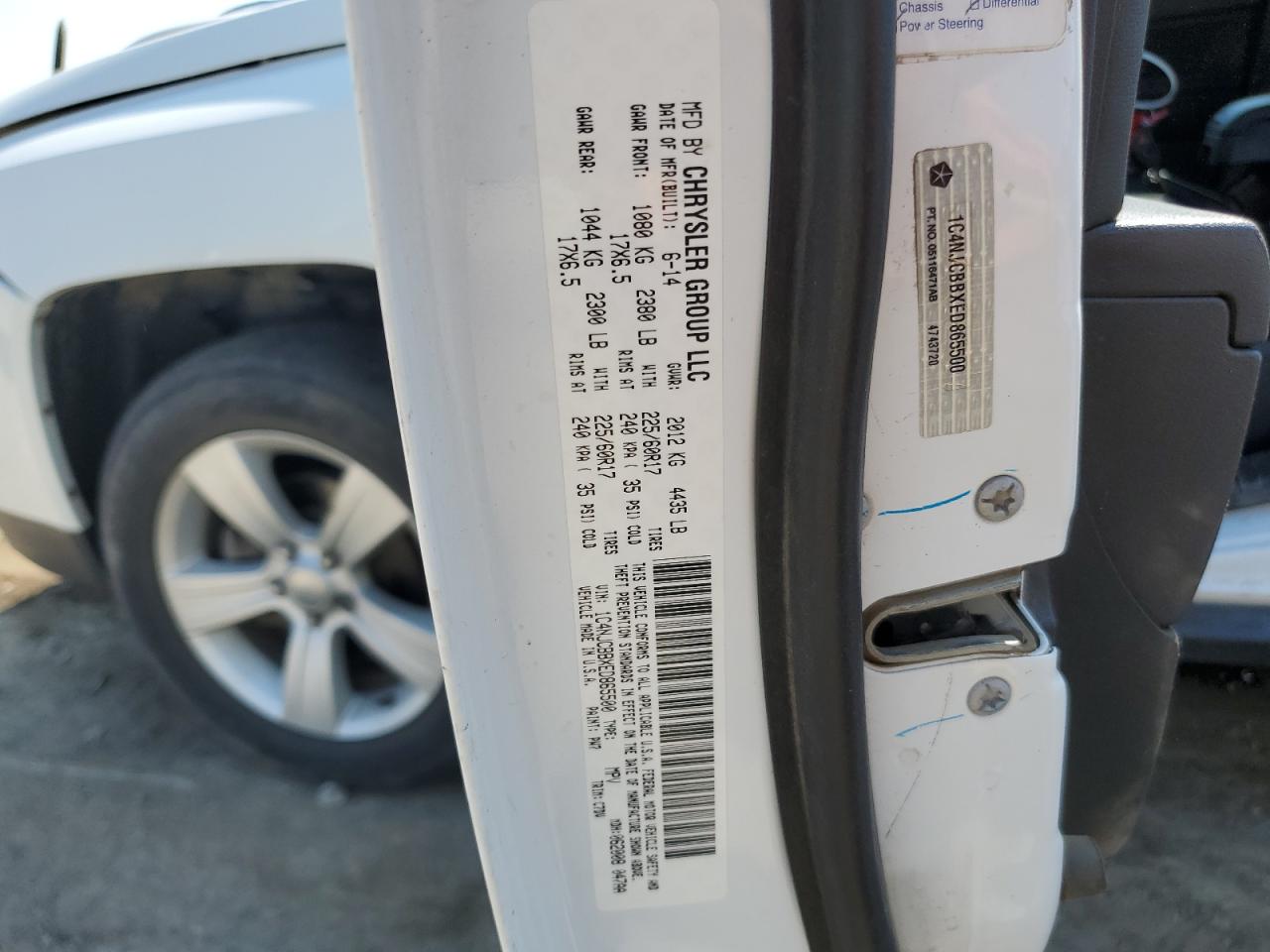 2014 Jeep Compass Sport VIN: 1C4NJCBBXED865500 Lot: 84912185