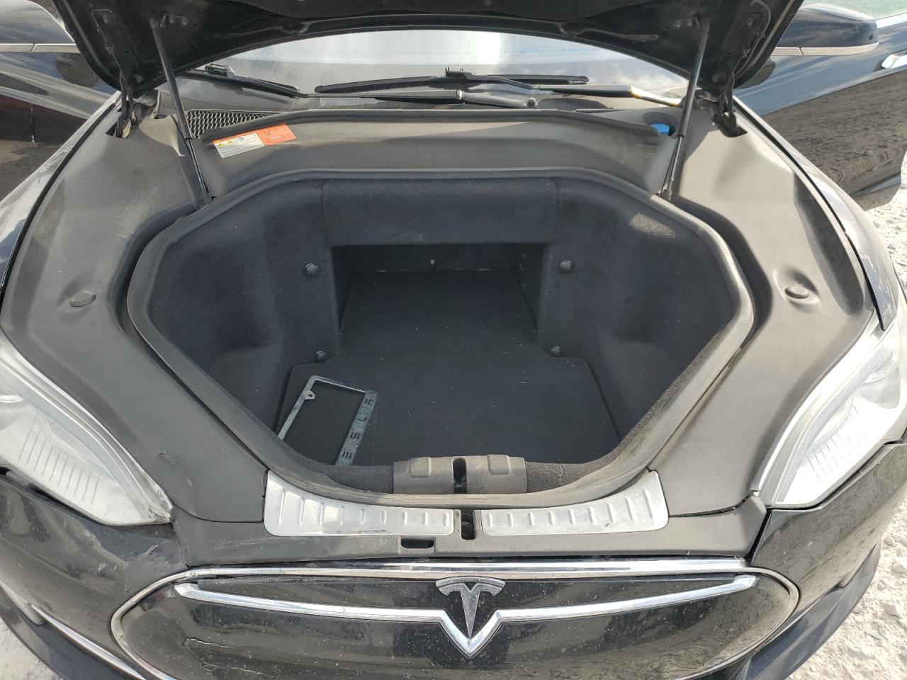 2013 Tesla Model S VIN: 5YJSA1DN0DFP07916 Lot: 85099985